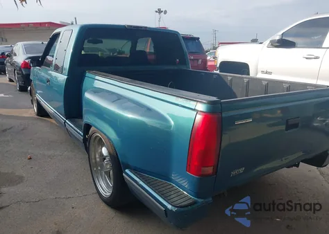 1998 Chevrolet C1500 Fleetside из США, поврежденный, VIN 1GCEC19W6WE145713